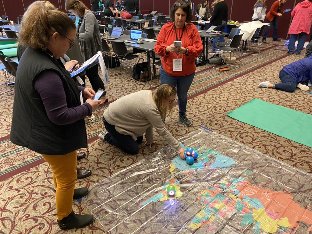 Picture, Facilitating NCTIES "Dash Around the Curriculum"