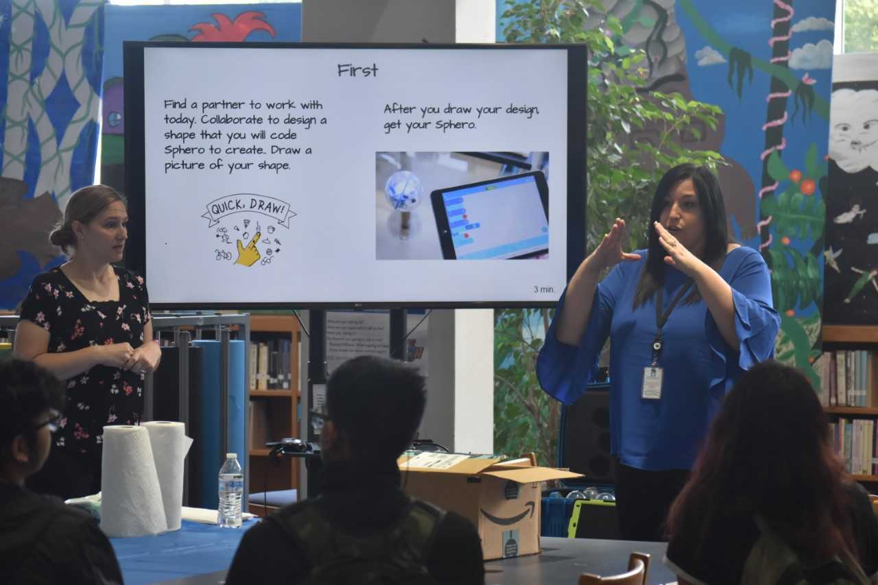 Picture, Leading Sphero session